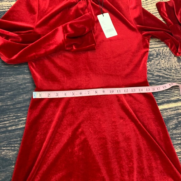A loves Velvet Long sleeve My Valentine Red Dress - Picture 7 of 8